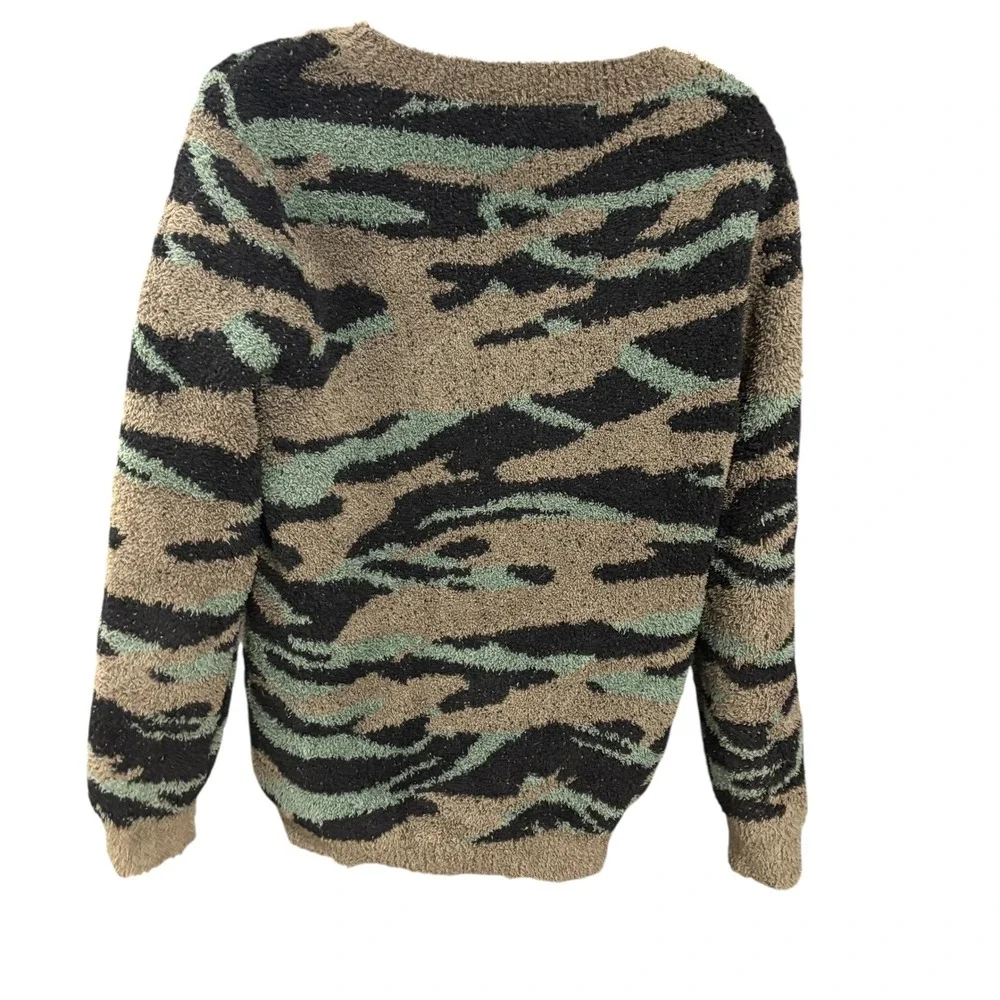 Barefoot‎ Dreams CozyChic Camo Print Pullover Sweater Women's Small - Picture 2 of 12